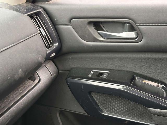 2022 Nissan Pathfinder S 4WD