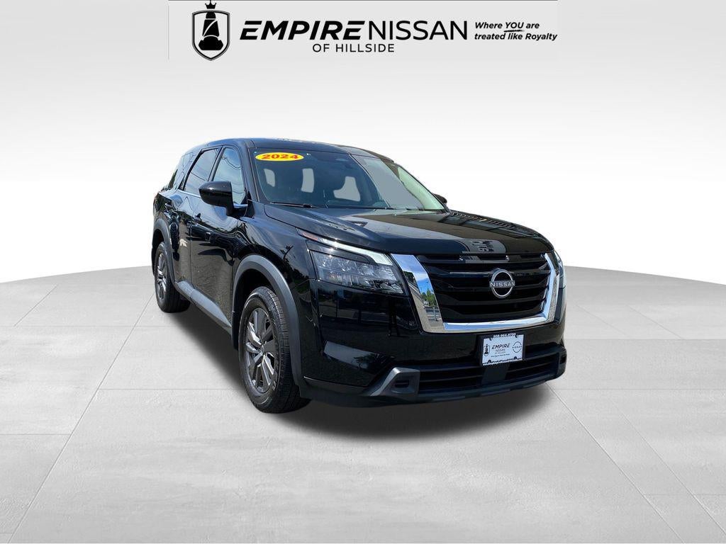 2024 Nissan Pathfinder S 4WD