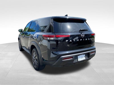 2024 Nissan Pathfinder S 4WD