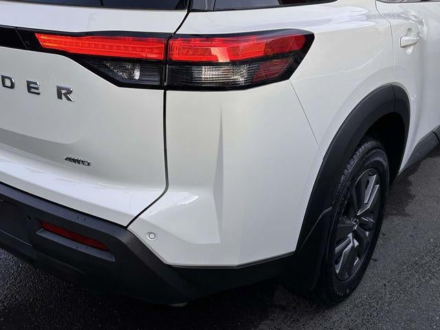 2023 Nissan Pathfinder S 4WD