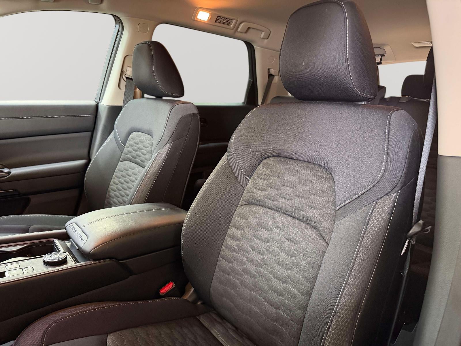 2025 Nissan Pathfinder S 4WD