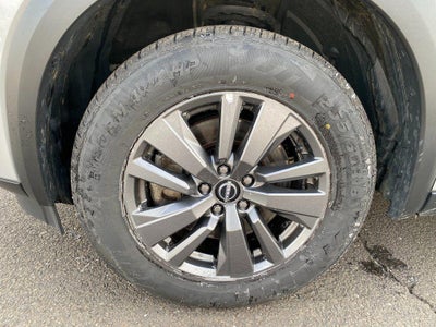 2024 Nissan Pathfinder SV FWD