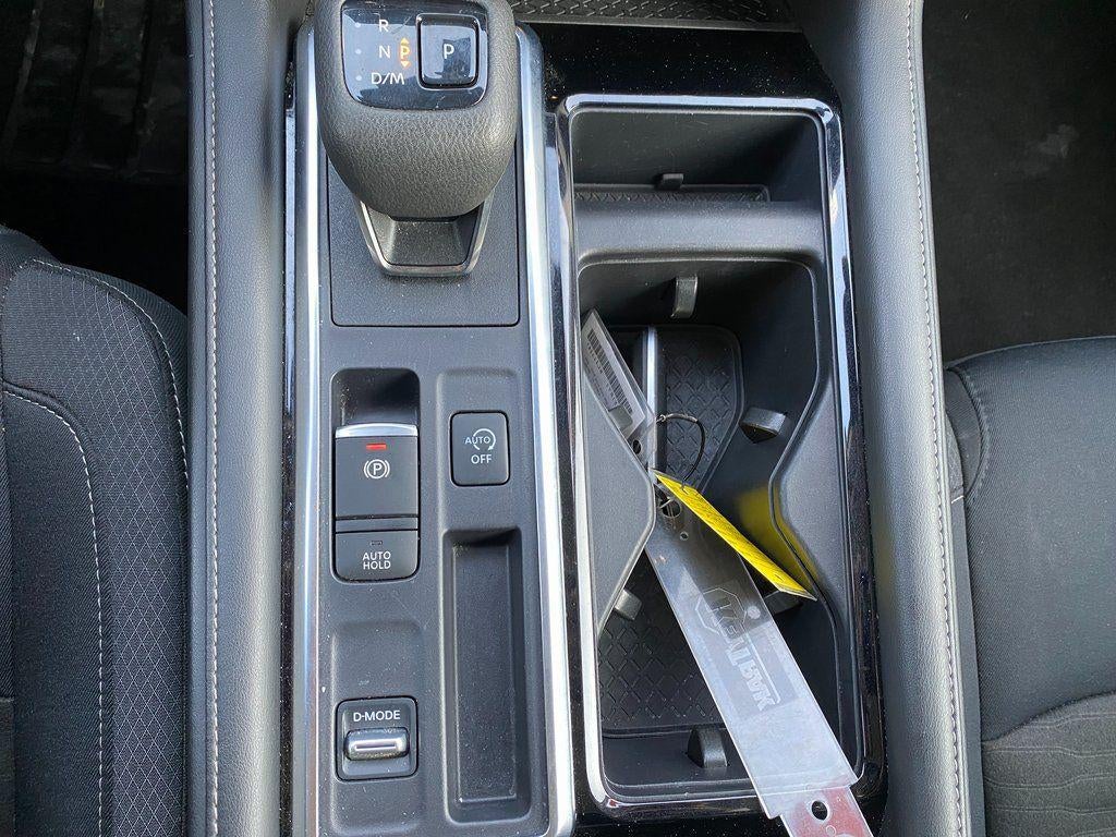 2024 Nissan Pathfinder SV FWD