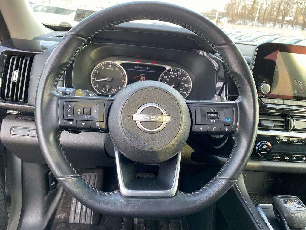 2024 Nissan Pathfinder SV FWD