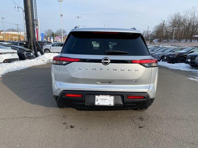 2024 Nissan Pathfinder SV FWD