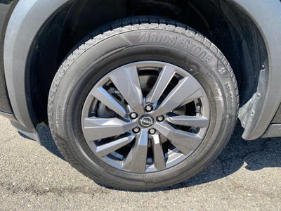 2024 Nissan Pathfinder SV FWD