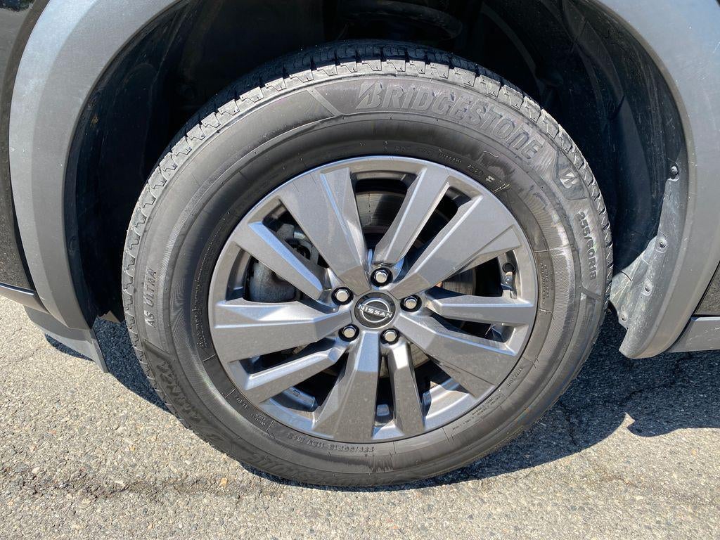 2024 Nissan Pathfinder SV FWD