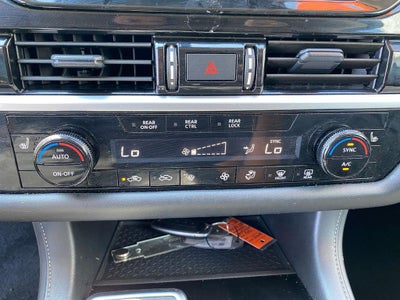 2024 Nissan Pathfinder SV FWD