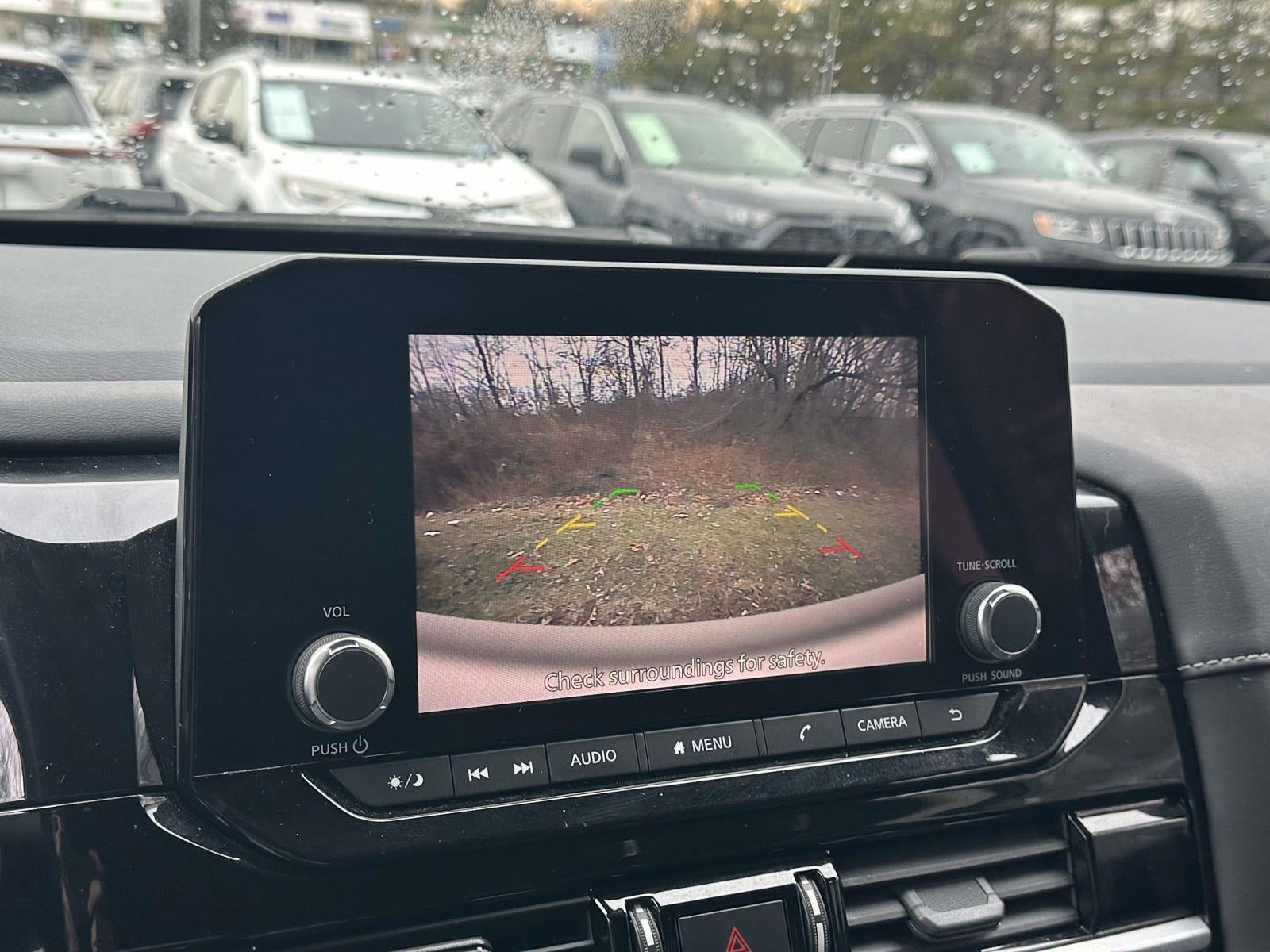 2022 Nissan Pathfinder SV 4WD