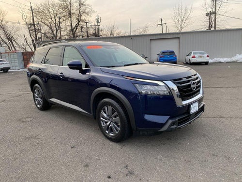 2024 Nissan Pathfinder SV 4WD