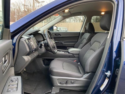 2024 Nissan Pathfinder SV 4WD