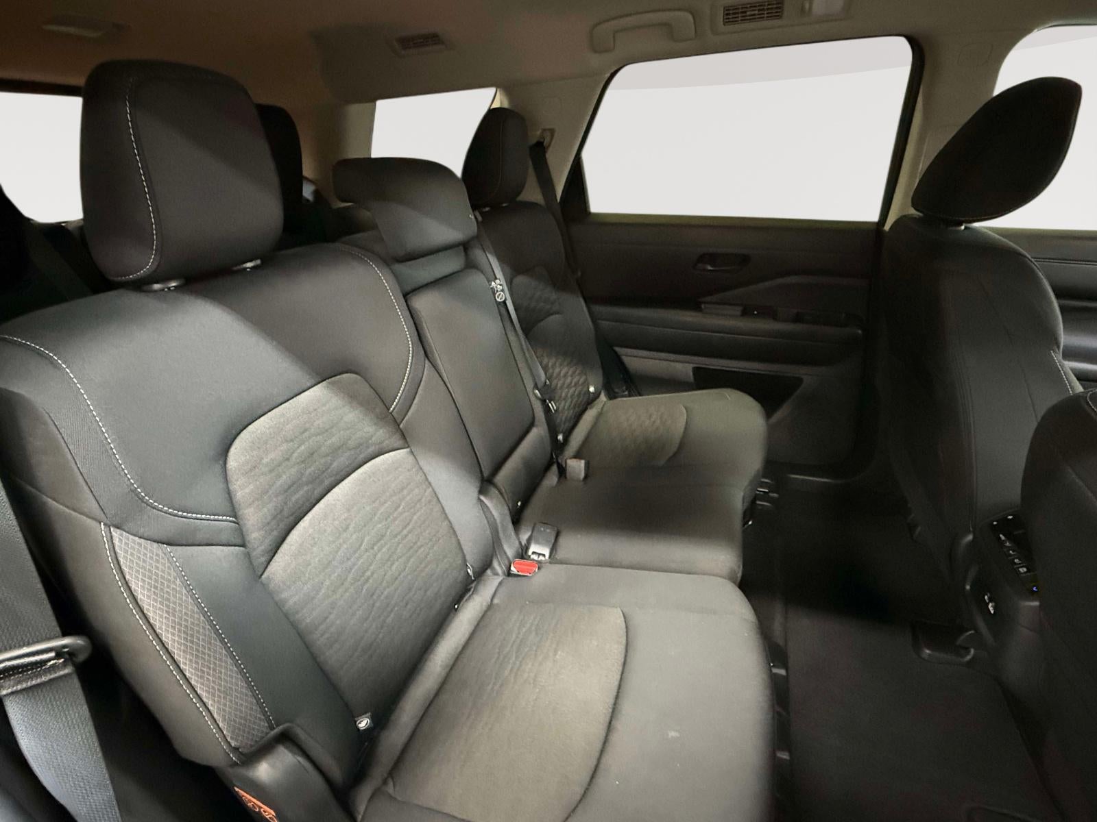 2024 Nissan Pathfinder SV 4WD