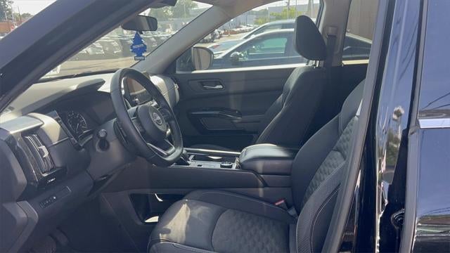 2022 Nissan Pathfinder SV 4WD