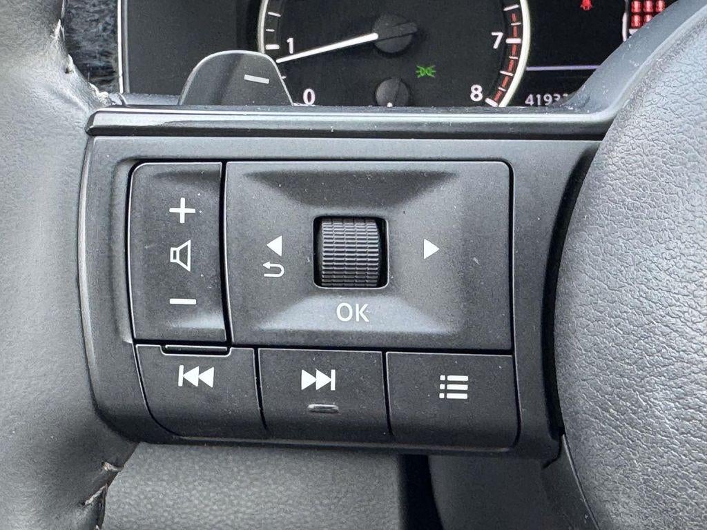 2024 Nissan Pathfinder SV 4WD