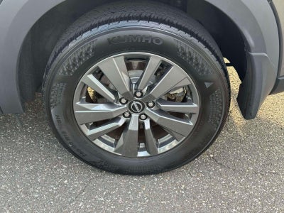 2024 Nissan Pathfinder SV 4WD