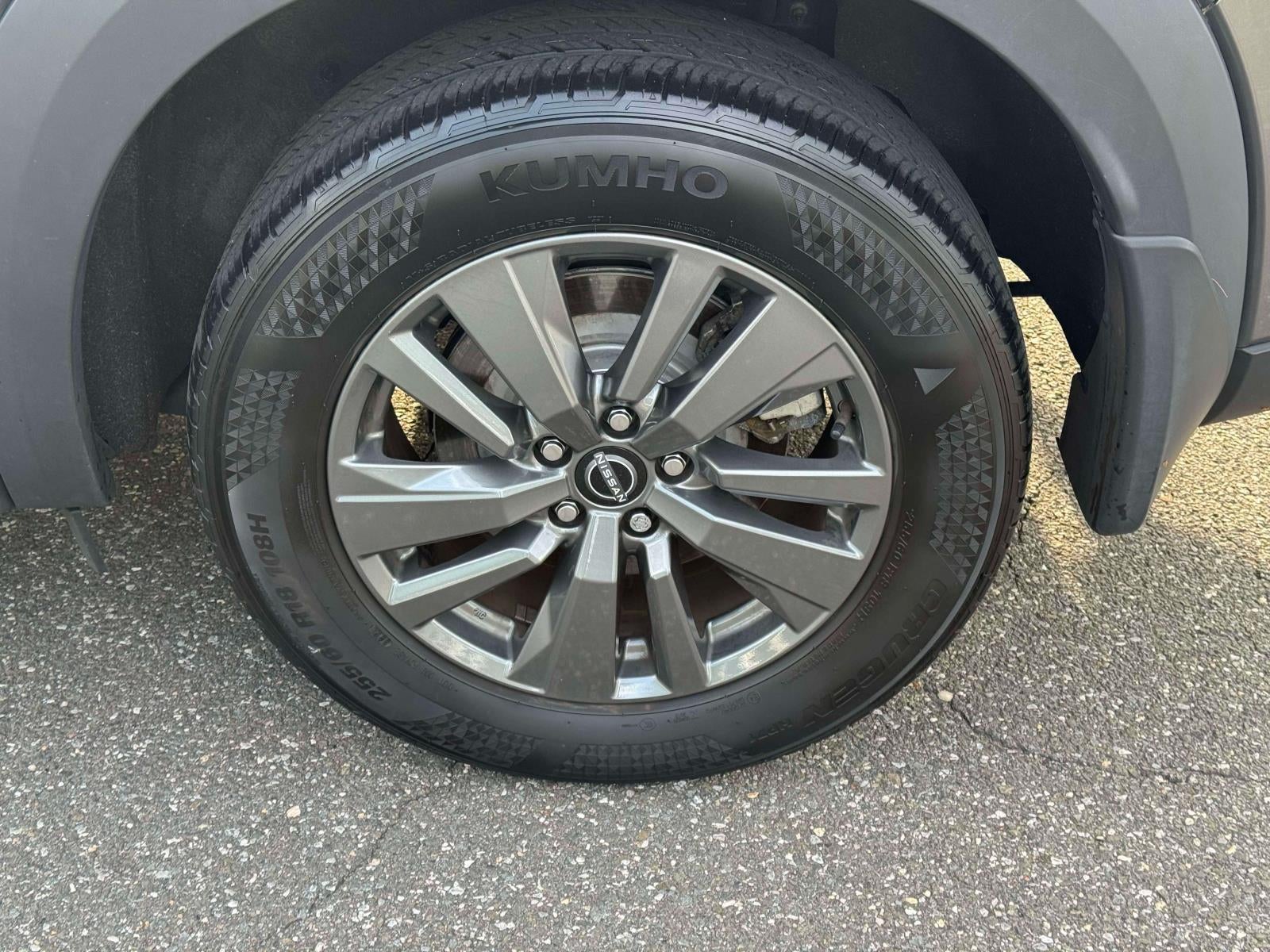 2024 Nissan Pathfinder SV 4WD