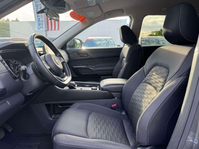 2024 Nissan Pathfinder SV 4WD