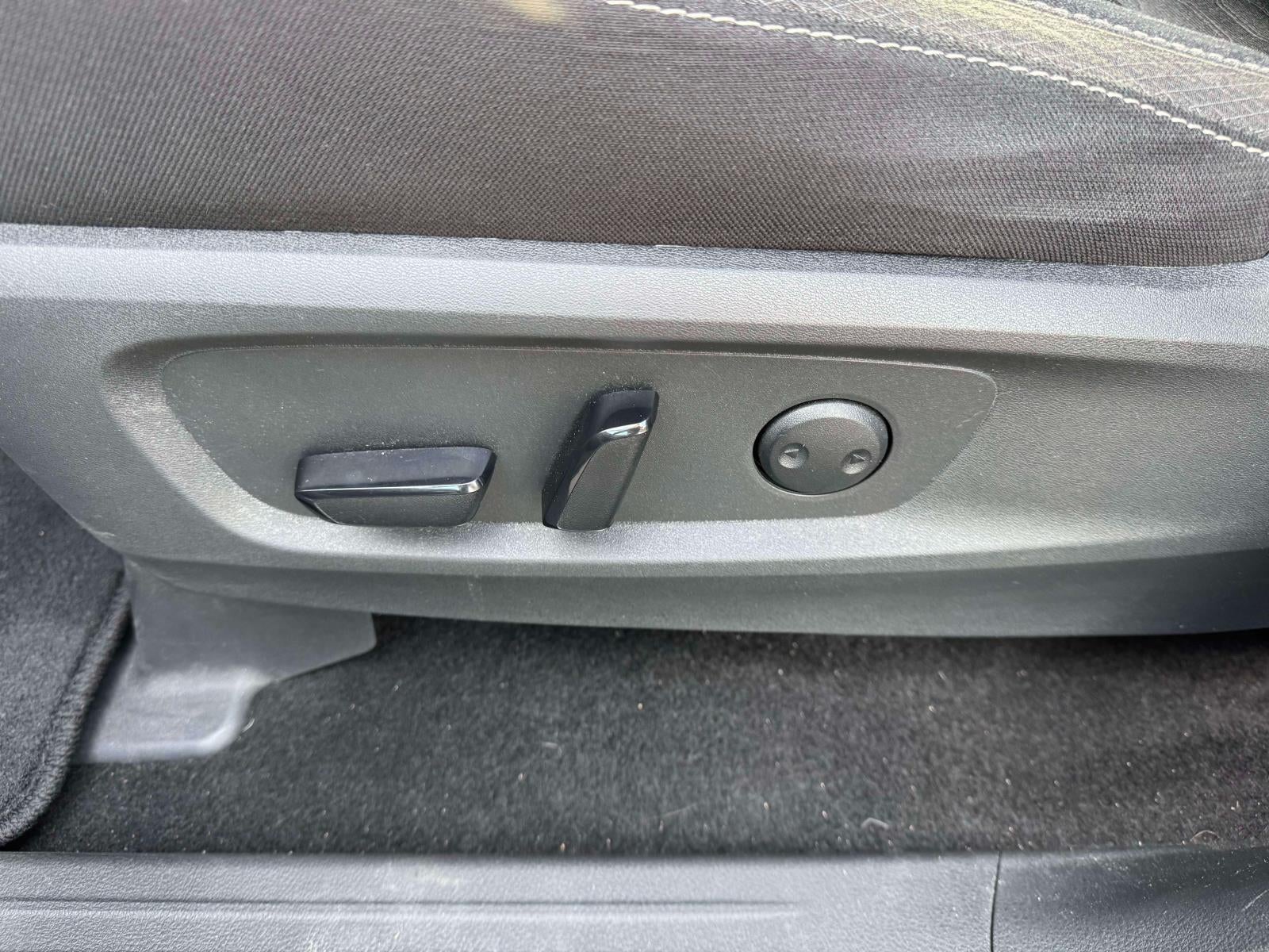 2024 Nissan Pathfinder SV 4WD