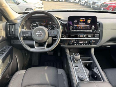 2024 Nissan Pathfinder SV 4WD