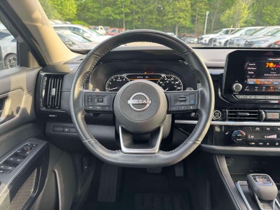 2024 Nissan Pathfinder SV 4WD
