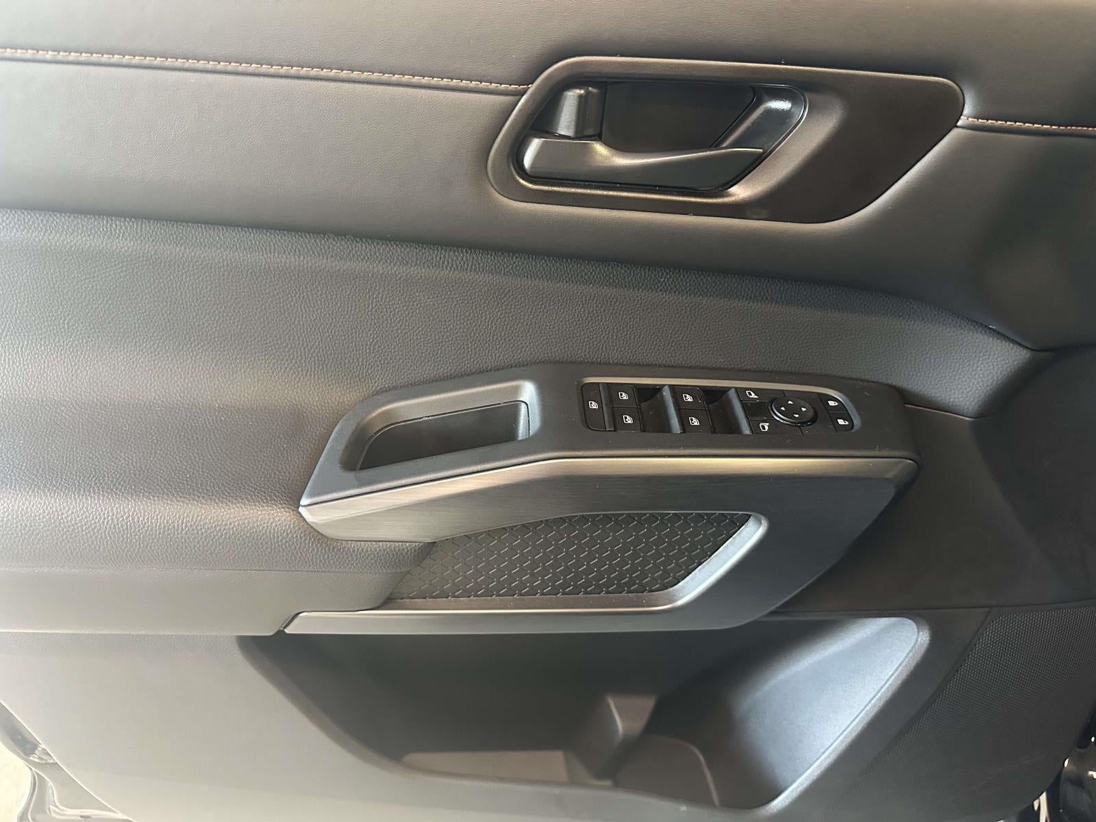 2025 Nissan Pathfinder Rock Creek 4WD