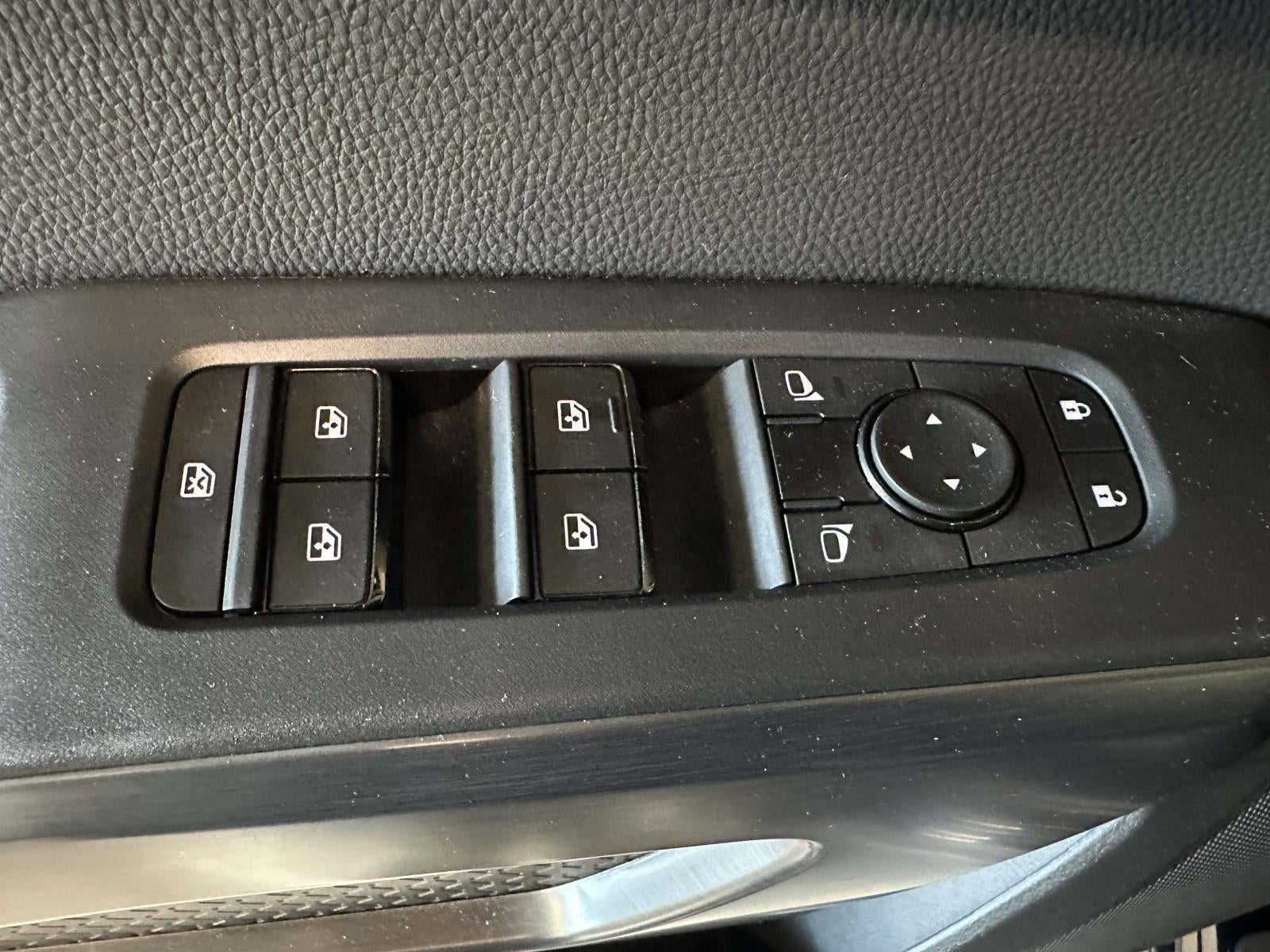 2025 Nissan Pathfinder Rock Creek 4WD