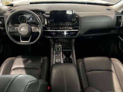 2023 Nissan Pathfinder SL 4WD