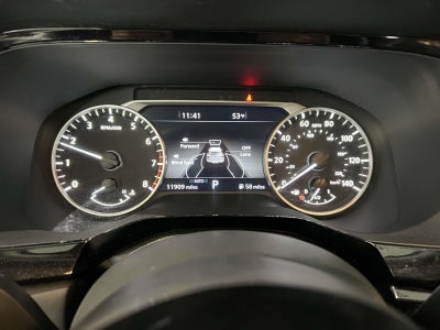 2023 Nissan Pathfinder SL 4WD