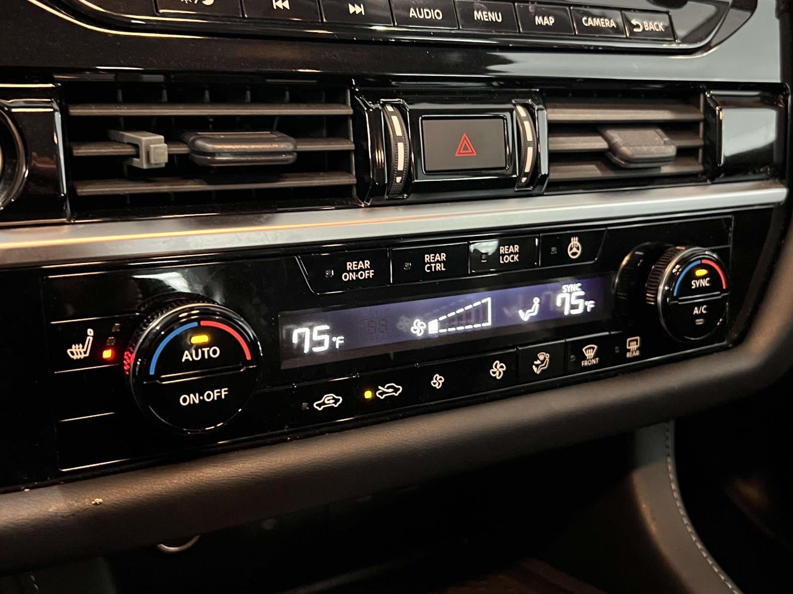 2023 Nissan Pathfinder SL 4WD