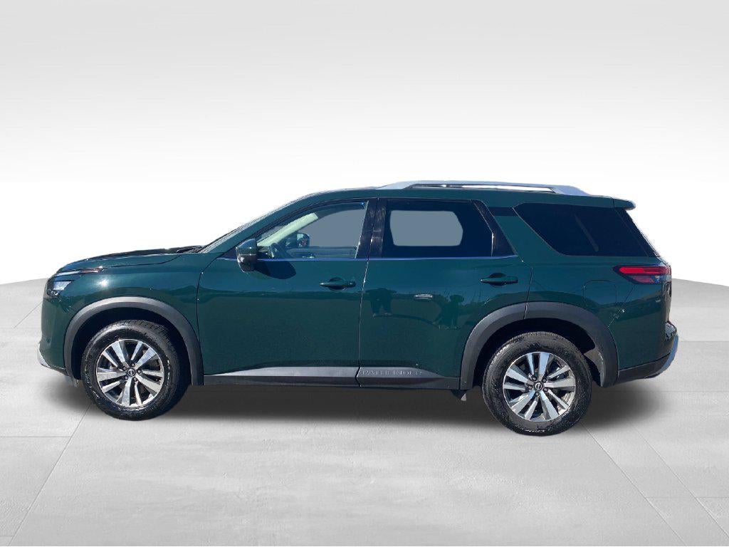 2025 Nissan Pathfinder SL 4WD