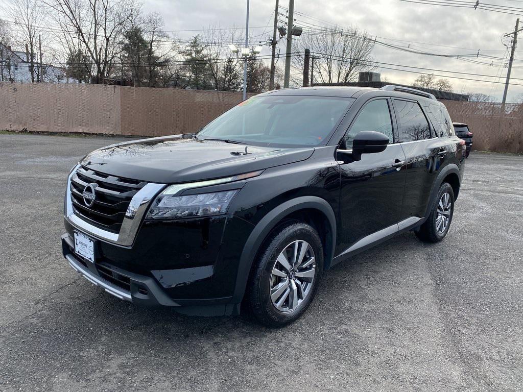 2025 Nissan Pathfinder SL 4WD