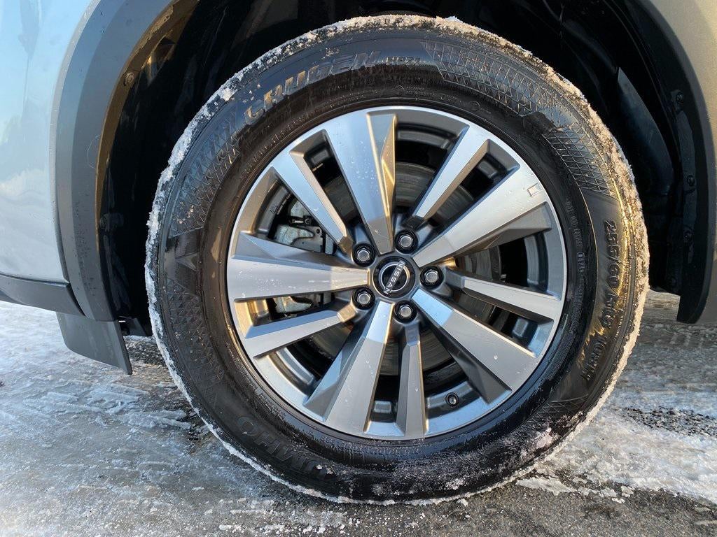 2025 Nissan Pathfinder SL 4WD