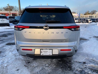 2025 Nissan Pathfinder SL 4WD