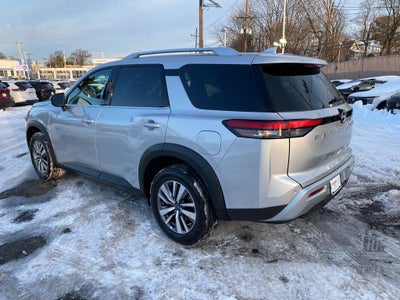 2025 Nissan Pathfinder SL 4WD