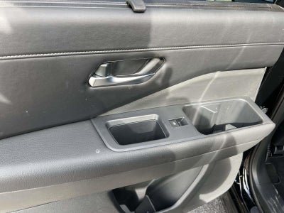 2024 Nissan Pathfinder SL 4WD