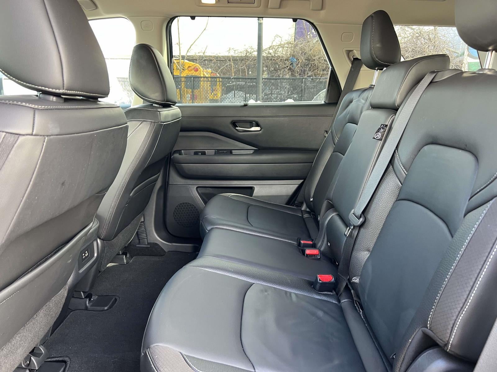 2024 Nissan Pathfinder SL 4WD