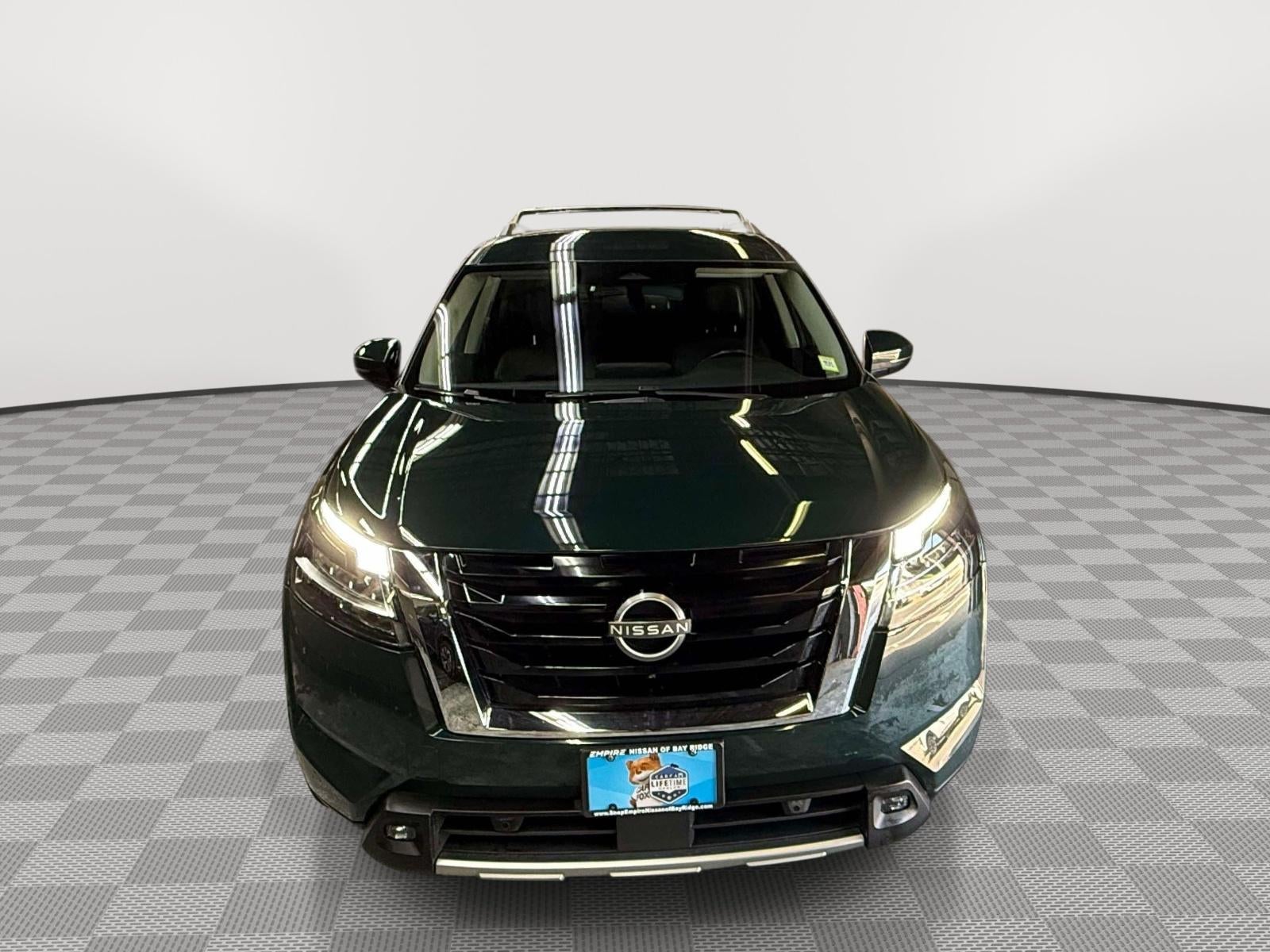 2022 Nissan Pathfinder SL 4WD