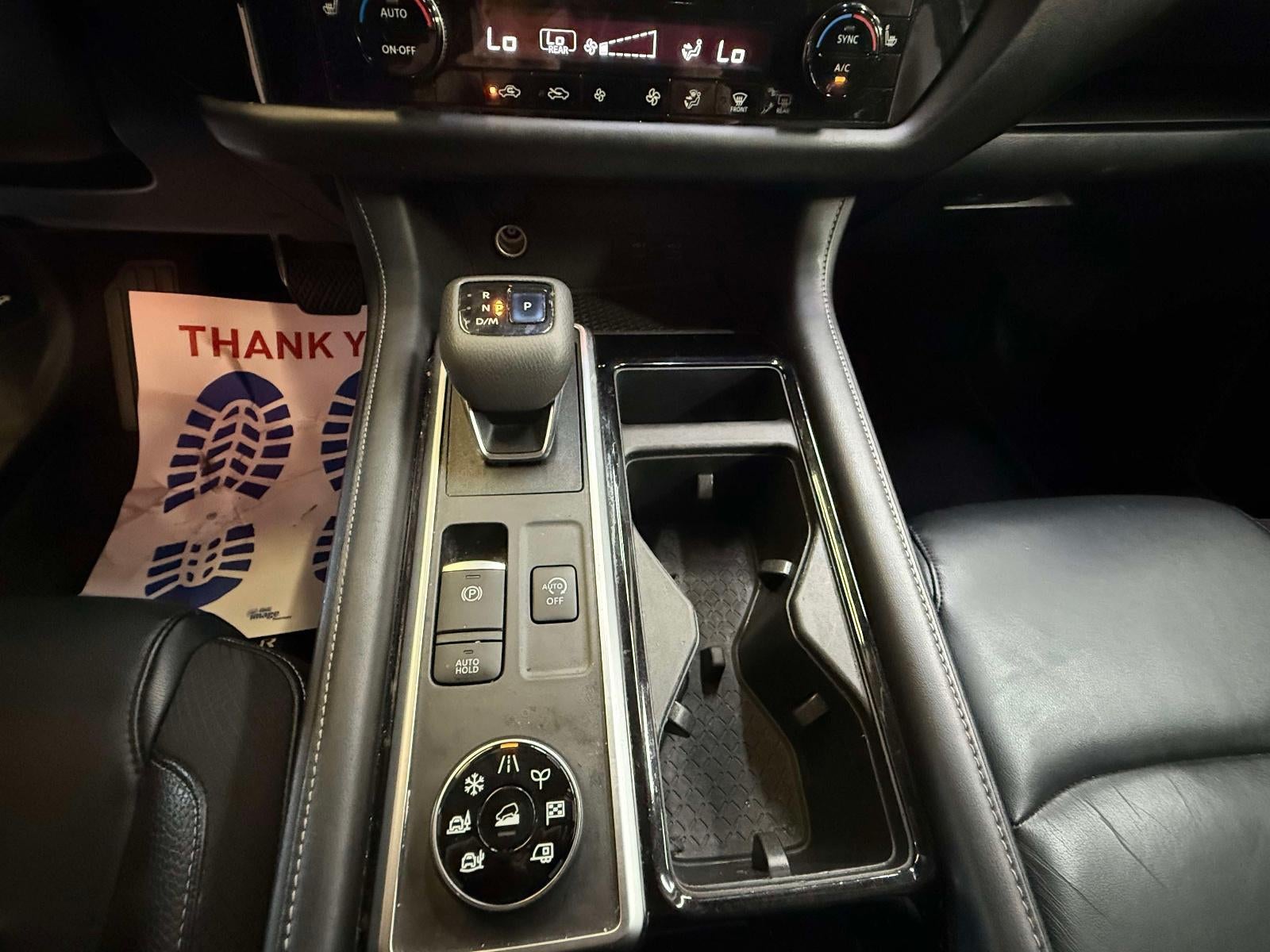 2022 Nissan Pathfinder SL 4WD
