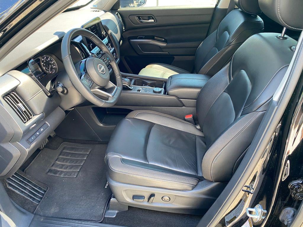 2024 Nissan Pathfinder SL 4WD