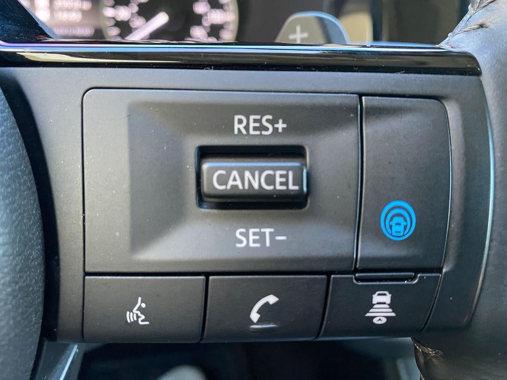 2024 Nissan Pathfinder SL 4WD
