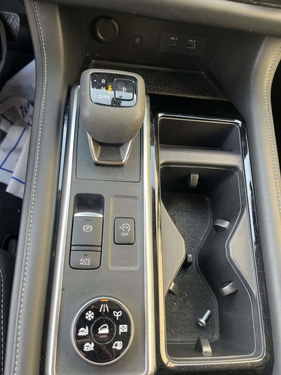 2024 Nissan Pathfinder SL 4WD