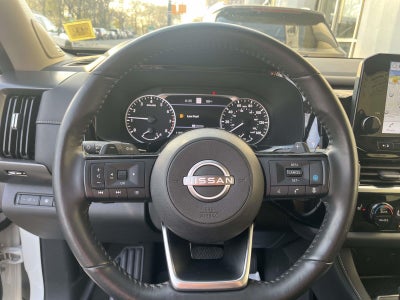 2024 Nissan Pathfinder SL 4WD