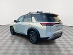 2024 Nissan Pathfinder SL 4WD