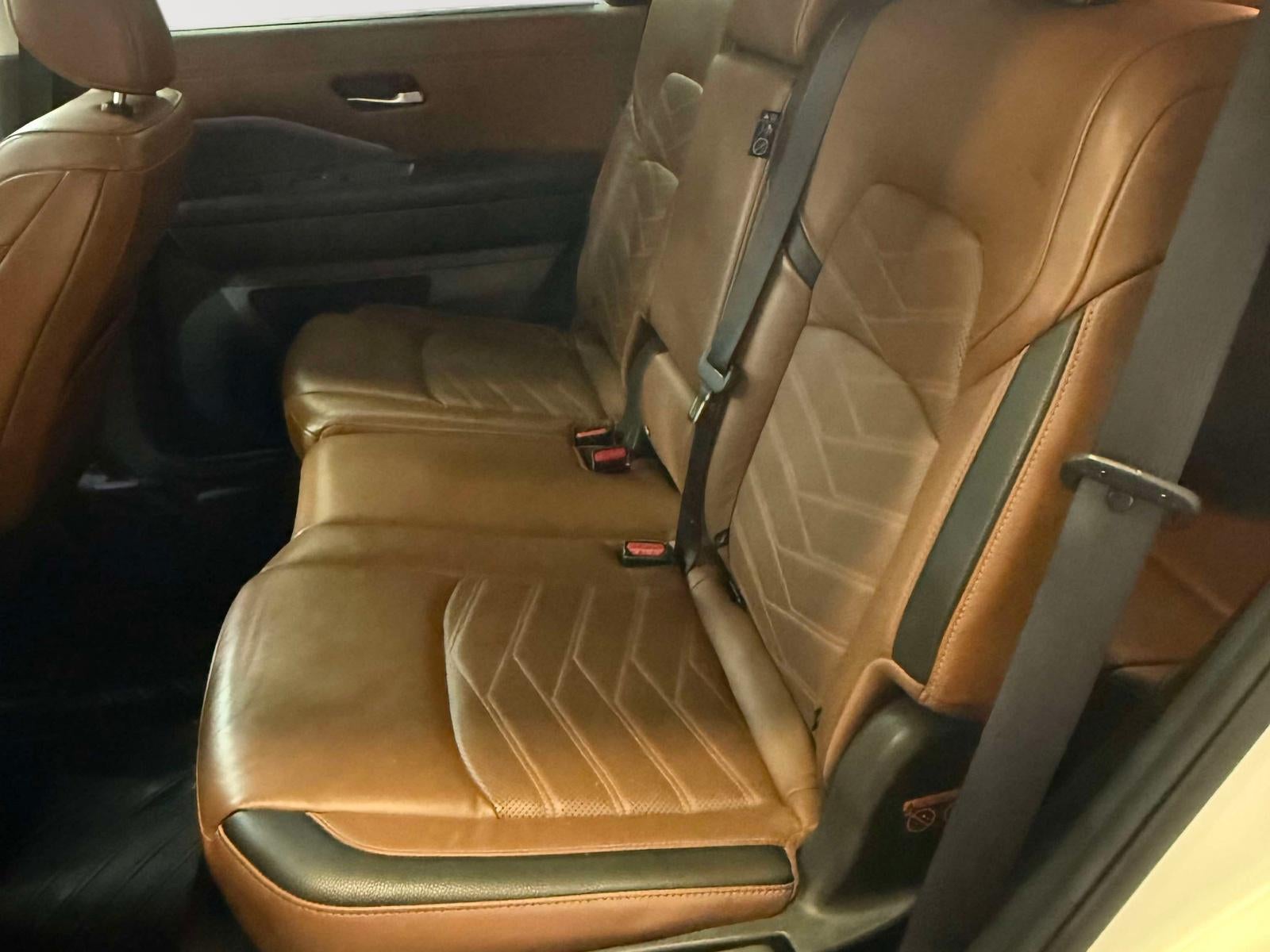2022 Nissan Pathfinder Platinum 4WD