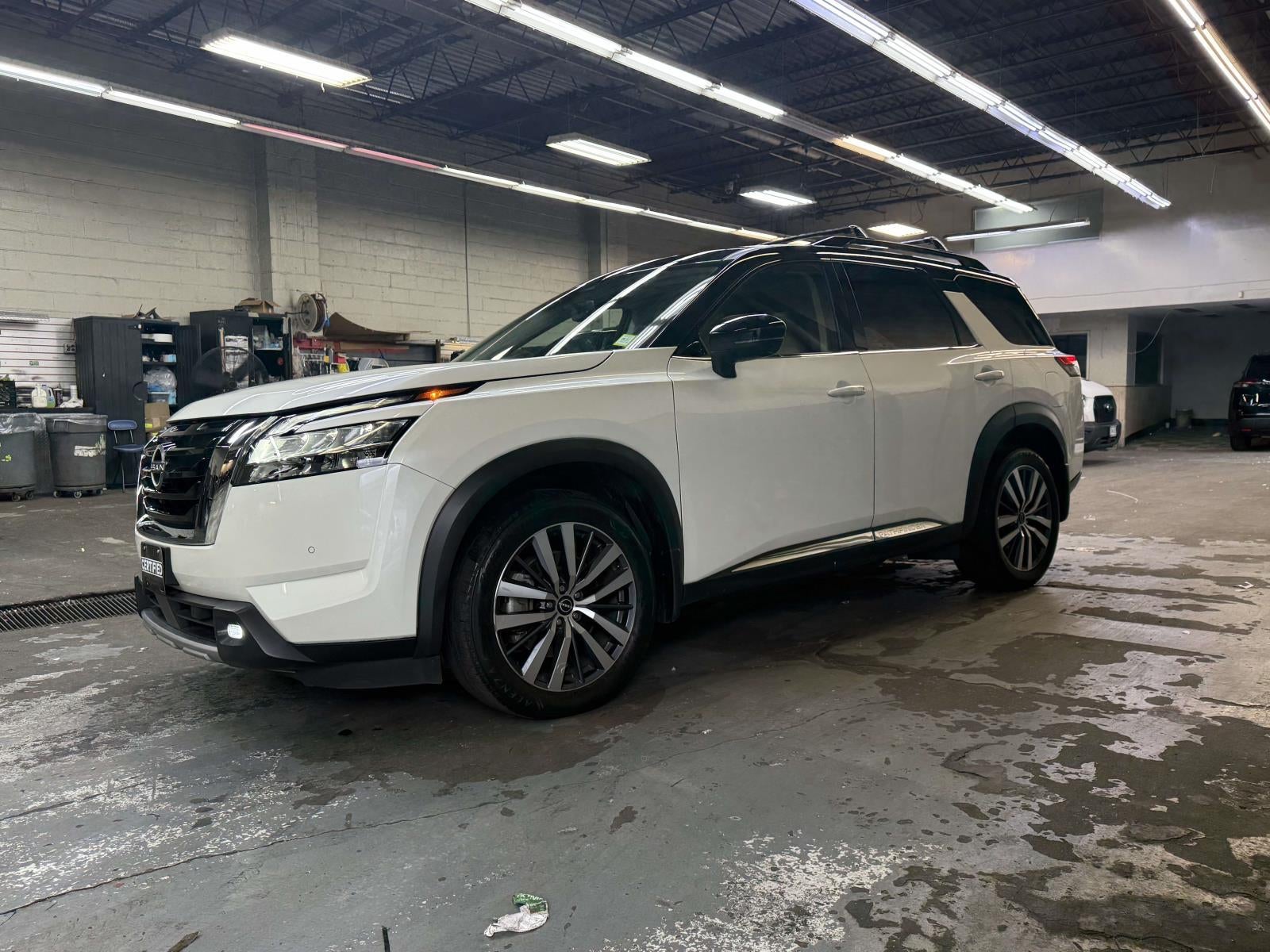2022 Nissan Pathfinder Platinum 4WD