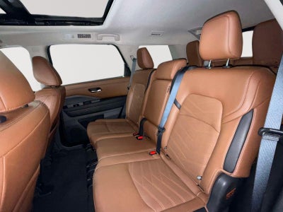 2024 Nissan Pathfinder Platinum 4WD