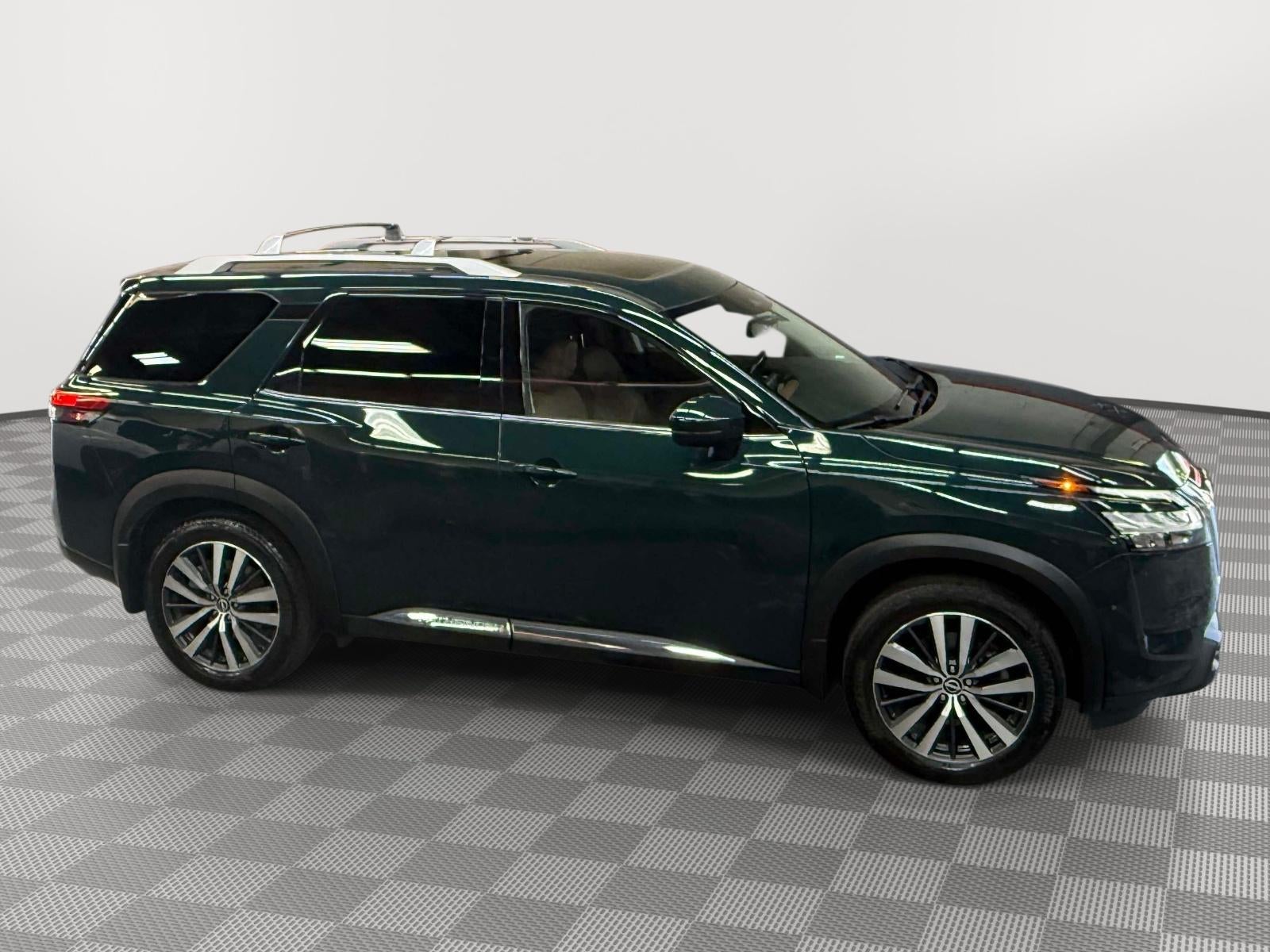 2022 Nissan Pathfinder Platinum 4WD