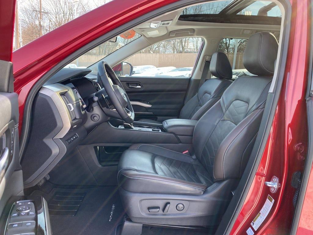 2024 Nissan Pathfinder Platinum 4WD