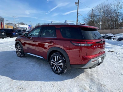2024 Nissan Pathfinder Platinum 4WD