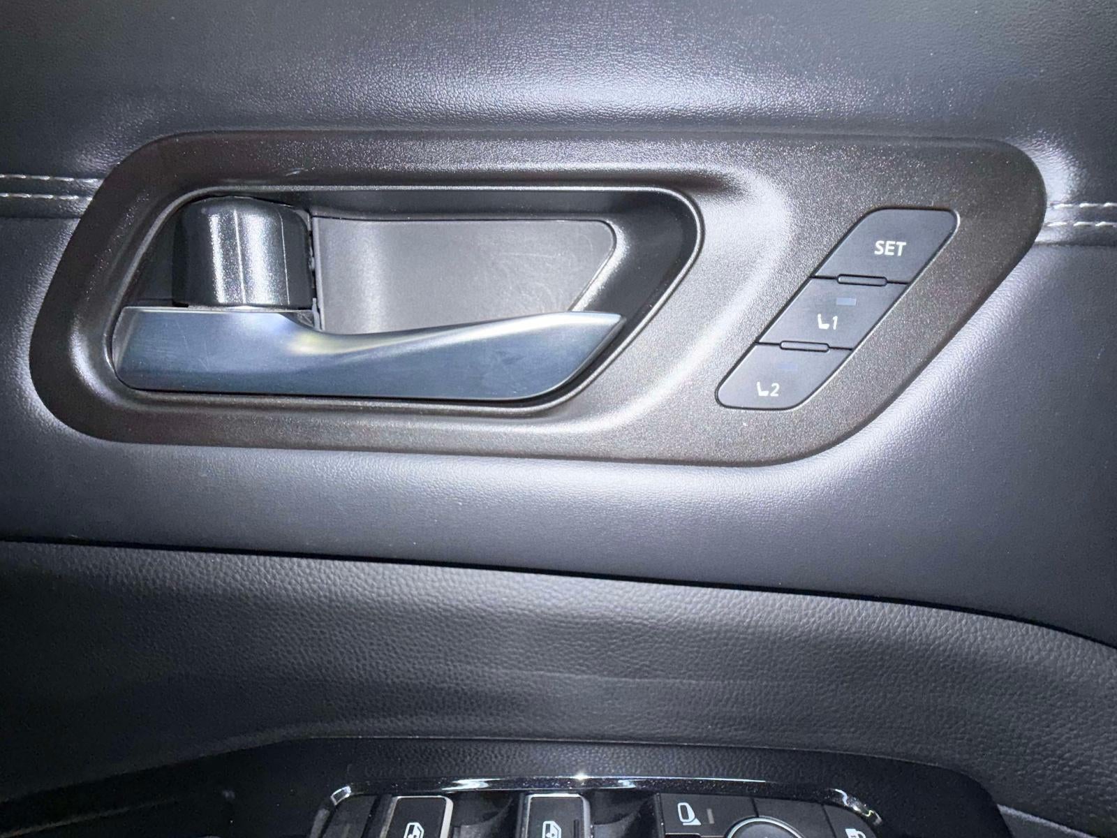 2022 Nissan Pathfinder Platinum 4WD